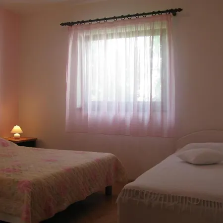 Pende 3122 Gæstehus Banjol