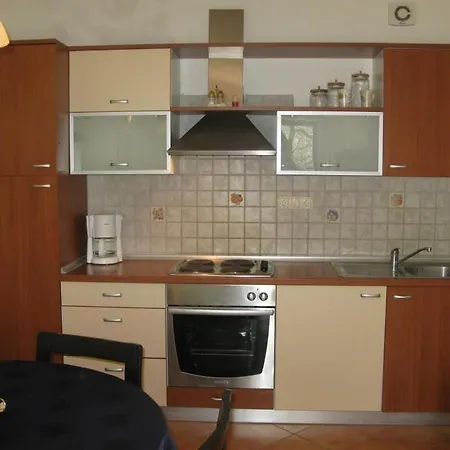 Pensión Pende 3122 Banjol