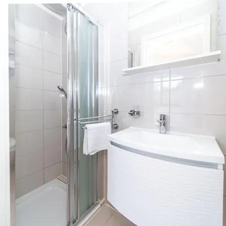 Pende 3122 3* Banjol